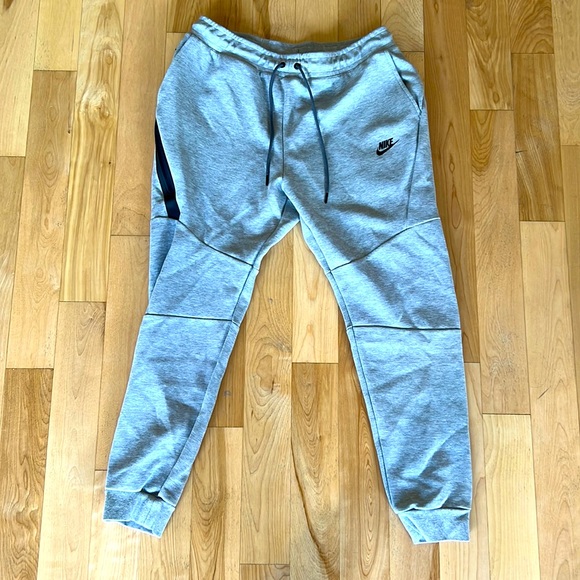 Nike Other - Nike Sportwear Tech Fleece Sweatpants (Size L)